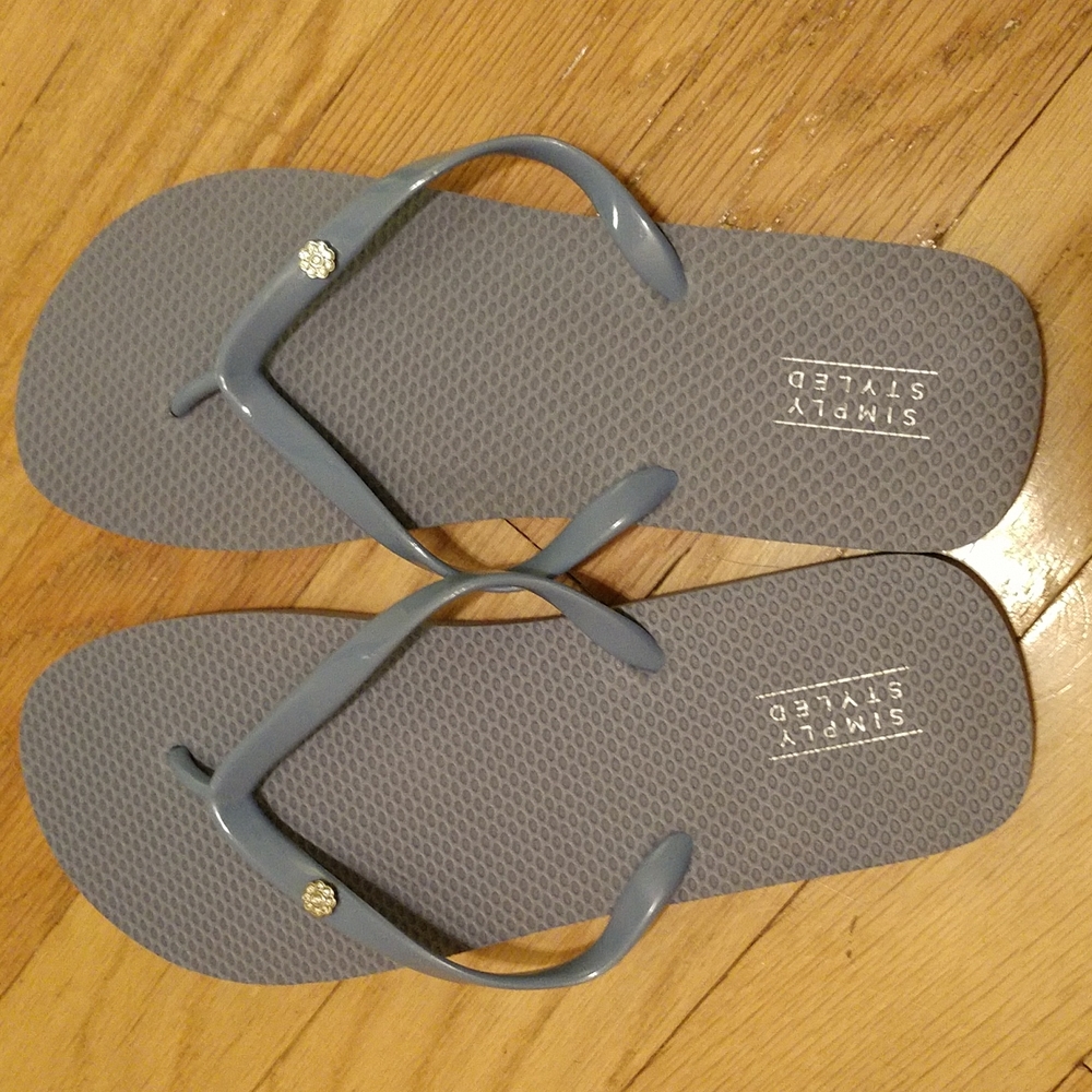 🆕Simply Styled Zori Blue Flip Flops